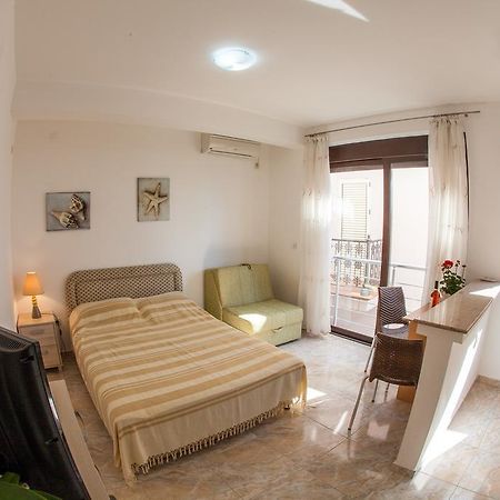 Apartments Lumiere Rafailovici Luaran gambar