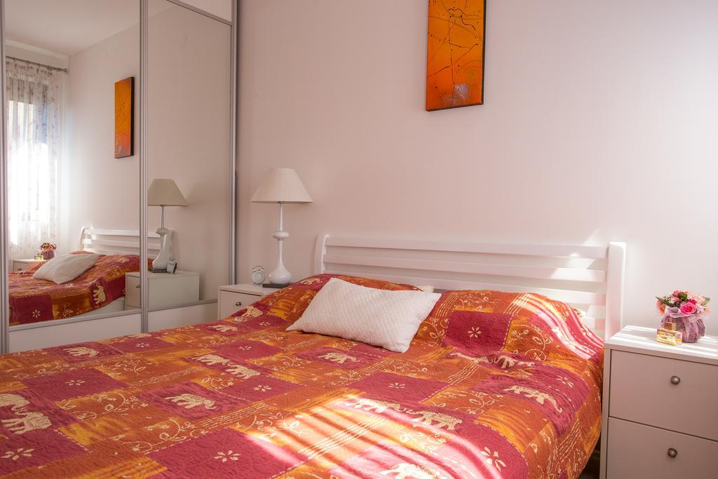 Apartments Lumiere Rafailovici Luaran gambar